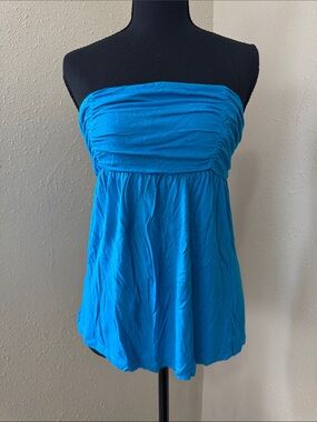 Strapless Ruched Crop Top in Bright Turquoise Blue